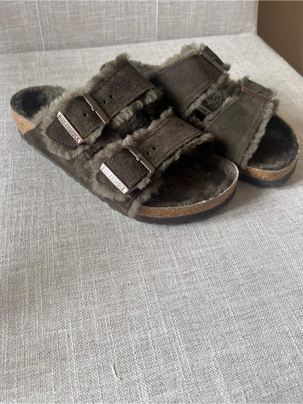 Birkenstock brown slide sandals, women’s 38, (7.5) Double-Buckle Suede Shearling - Picture 2 of 9